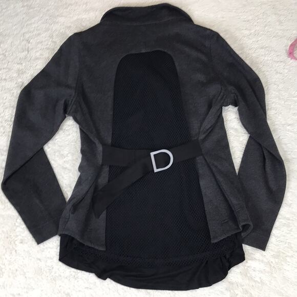 CAbi 3184 Love Carol Gray Modern Mesh Back Buckle Full Zip Jacket XS Moto Biker - Picture 10 of 13